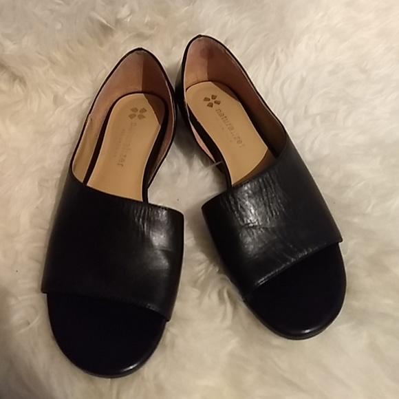 naturalizer lucie flats